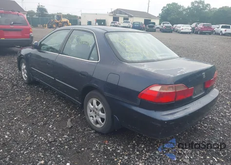 2000 Honda Accord 2.3 Ex from USA, damaged, VIN 1HGCG6683YA102232